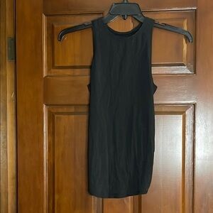 Lululemon tie back tank size Xsmall